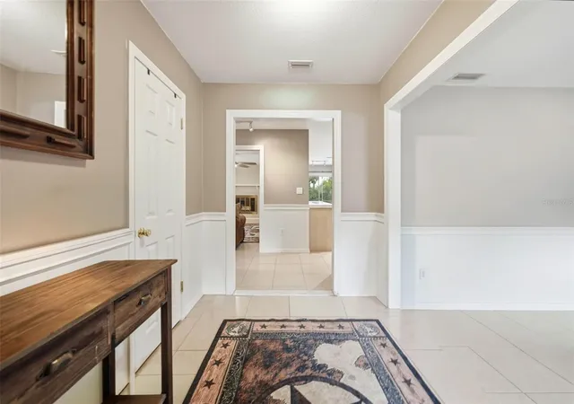 Photo 3 of Single family home for sale at 112 E Gardenia St, Howey In The Hills, FL 34737 | MLS# G5113528 | Listing updated on 2026-07-06