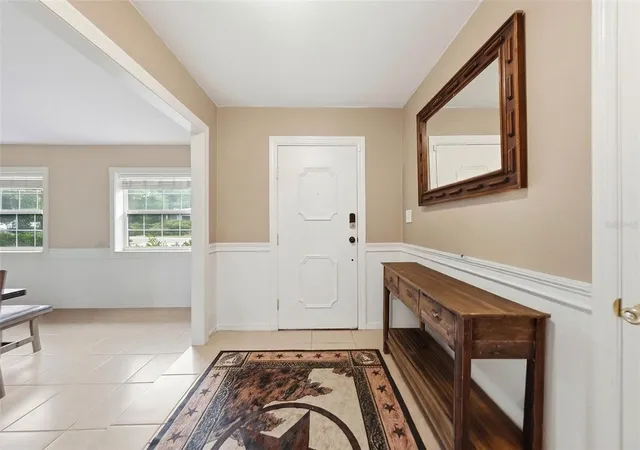 Photo 3 of Single family home for sale at 112 E Gardenia St, Howey In The Hills, FL 34737 | MLS# G5113528 | Listing updated on 2026-07-06