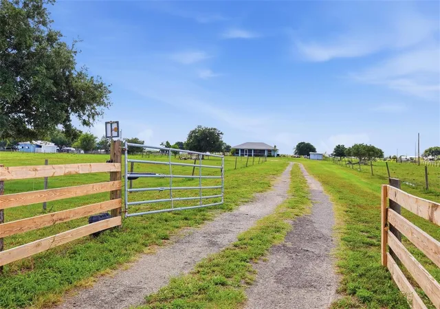 Homes for sale in Myakka City, FL | 13105 Mj Rd, Myakka City, FL 34251 | MLS# A4696522
