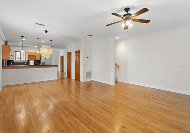 2nd image of 512 S Glen Ave, Tampa, FL 33609 | MLS# TB8517362