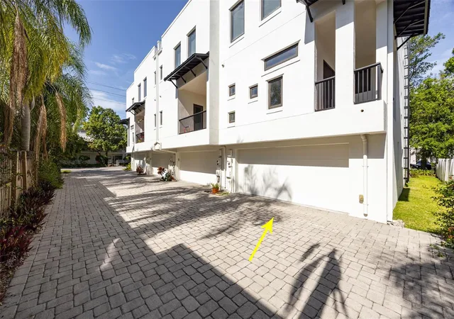 37th image of 512 S Glen Ave, Tampa, FL 33609 | MLS# TB8517362