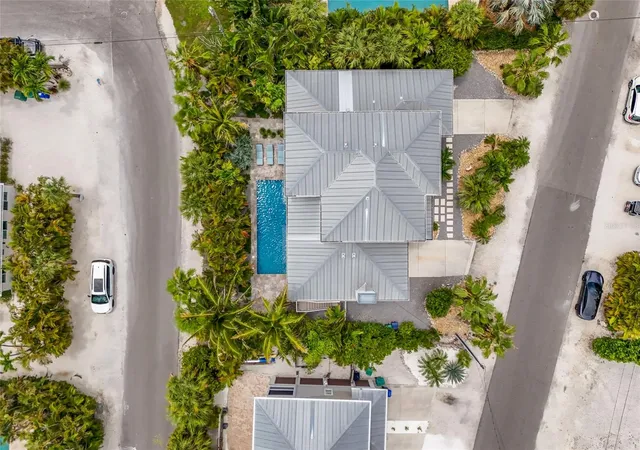 56th image of 115 Hammock Rd, Anna Maria, FL 34216 | MLS# A4696526