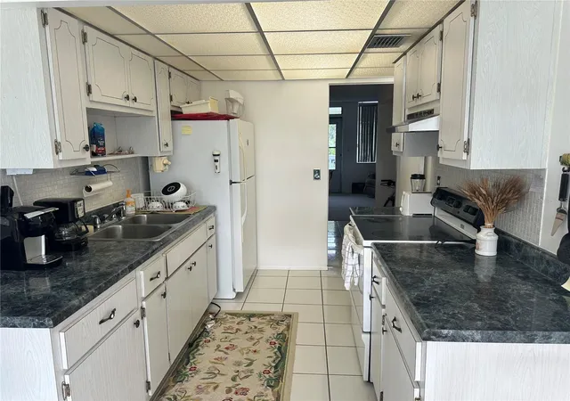 Homes for sale in St Petersburg, FL | 4720 Locust St Ne #314, St Petersburg, FL 33703 | MLS# TB8517385
