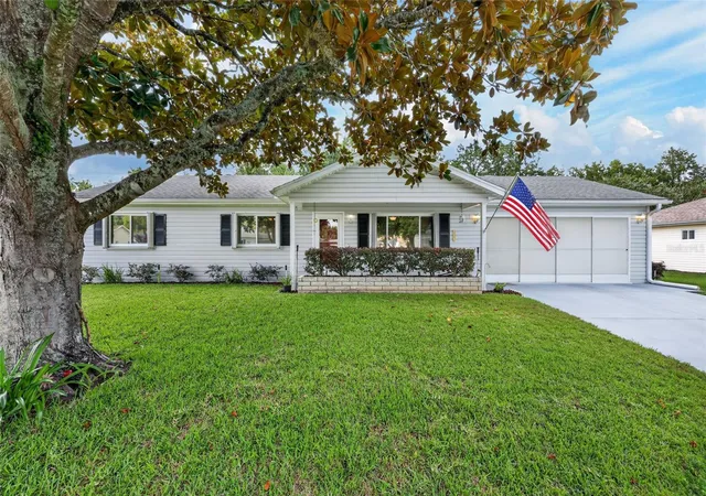 1st image of 11946 Sw 137th Loop, Dunnellon, FL 34432 | MLS# OM726305