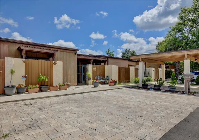 3rd image of 2339 Inagua Wy, Winter Park, FL 32792 | MLS# O6415345
