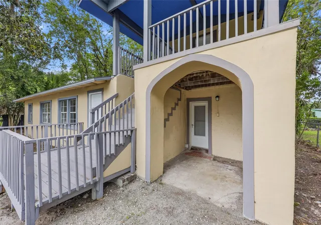 Photo 3 of Single family home for sale at 821 NE 22nd Terrace, Gainesville, FL 32641 | MLS# GC541039 | Listing updated on 2026-09-02