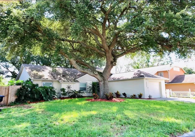 Photo 3 of Single family home for sale at 7333 Radiant Cir, Orlando, FL 32810 | MLS# G5113540 | Listing updated on 2026-08-31