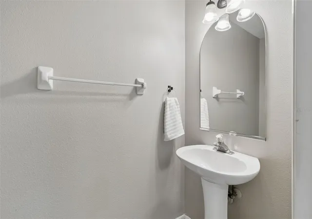 5th image of 30005 Granda Hills Ct, Wesley Chapel, FL 33543 | MLS# TB8517420