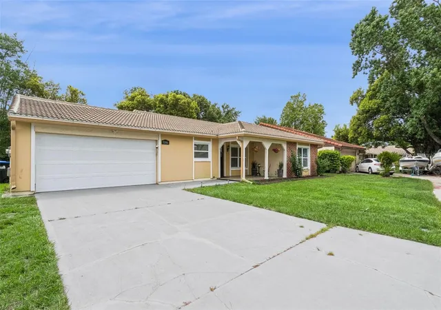 Photo 2 of Single family home for sale at 5246 Mayapple Cir, Orlando, FL 32821 | MLS# W7886581 | Listing updated on 2026-10-07