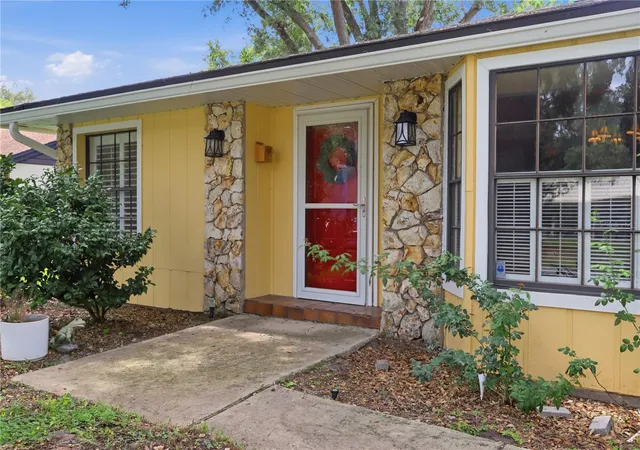 3rd image of 1701 Wind Willow Rd, Belle Isle, FL 32809 | MLS# V4949564