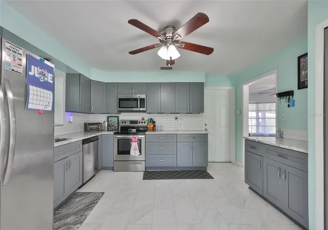 2nd image of 2335 Surrey Ln, Clearwater, FL 33763 | MLS# TB8517433