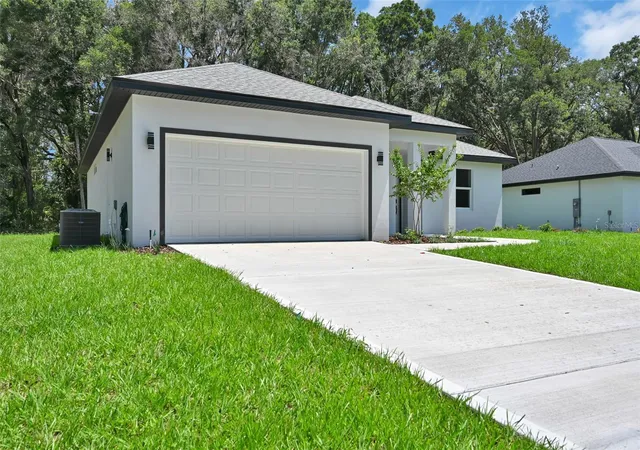 Photo 3 of Single family home for sale at 13895 Sw 110th Place, Dunnellon, FL 34432 | MLS# O6415375 | Listing updated on 2026-09-24