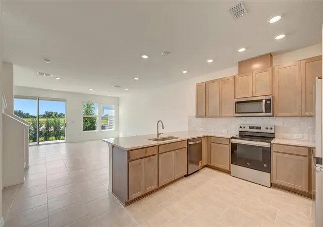 Photo 3 of Townhouse for sale at 6353 Jensen View Ave, Apollo Beach, FL 33572 | MLS# TB8517461 | Listing updated on 2026-09-22