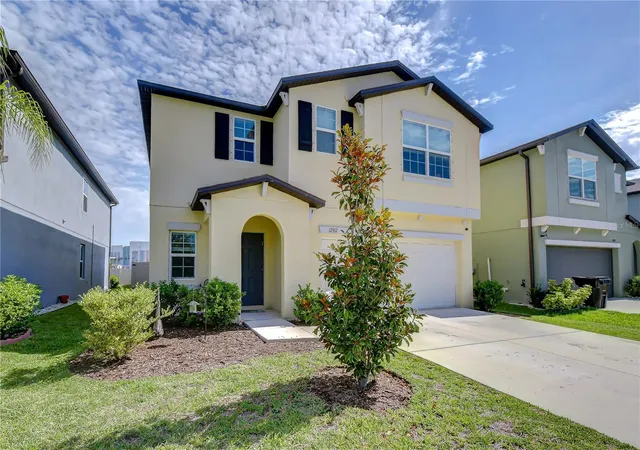2nd image of 17917 Cloudless Bliss Dr, Lutz, FL 33558 | MLS# TB8517470