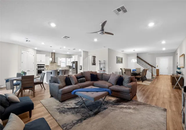 Photo 4 of Single family home for sale at 19263 Briarbrook Dr, Tampa, FL 33647 | MLS# A4696555 | Listing updated on 2026-09-02