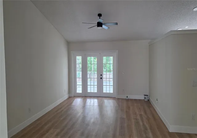 Photo 4 of Single family home for sale at 204 N Cervidae Dr, Apopka, FL 32703 | MLS# O6415395 | Listing updated on 2026-09-23