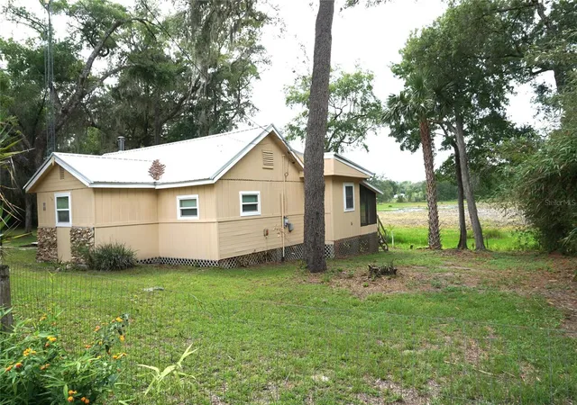 5th image of 5470 Ne 165Th Terrace Rd, Silver Springs, FL 34488 | MLS# OM726320