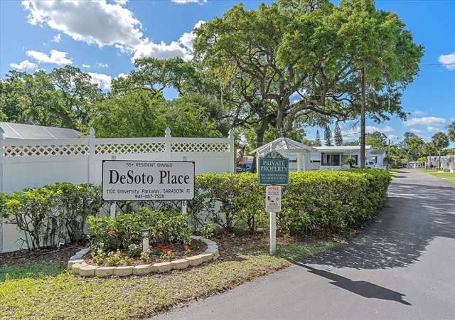 Photo 3 of Manufactured home for sale at 1100 University Pkwy #58, Sarasota, FL 34234 | MLS# A4696562 | Listing updated on 2026-06-27