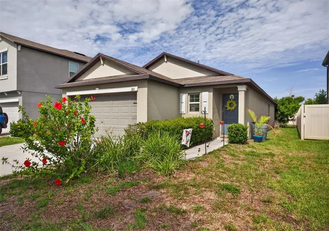Photo 2 of Single family home for sale at 3915 Gainer Springs Ave, New Port Richey, FL 34653 | MLS# A4696571 | Listing updated on 2026-09-03