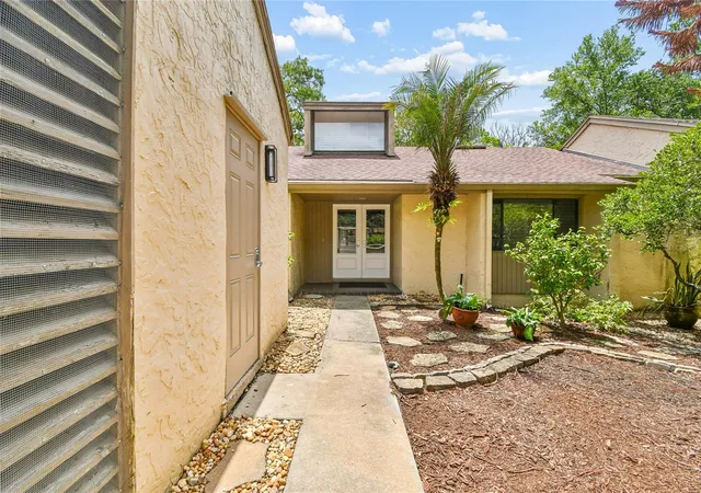 Homes for sale in Longwood, FL | 104 Weeping Elm Ln, Longwood, FL 32779 | MLS# O6415414