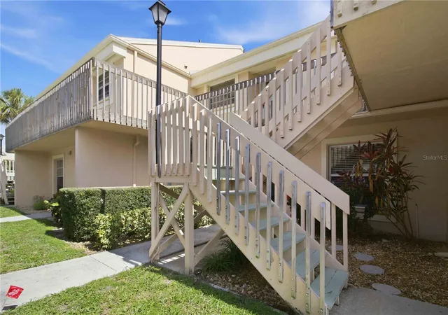 Photo 3 of Condo for sale at 6032 7th Avenue W #6032, Bradenton, FL 34209 | MLS# A4696576 | Listing updated on 2026-06-20