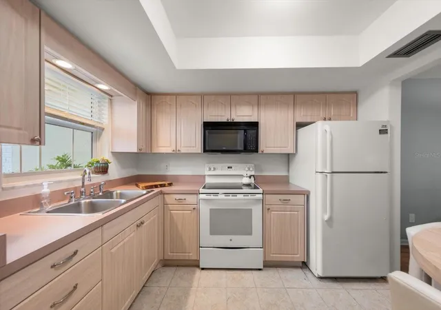 Photo 3 of House for sale at 1668 S Lake Ave #2, Clearwater, FL 33756 | MLS# TB8517522 | Listing updated on 2026-07-26