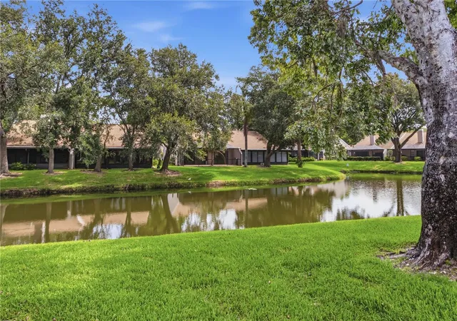 2nd image of 5515 Salem Square Dr S, Palm Harbor, FL 34685 | MLS# TB8517528