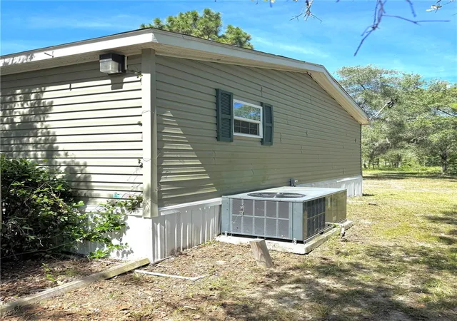 Homes for sale in Morriston, FL | 5331 Se 122 Ave, Morriston, FL 32668 | MLS# GC541052