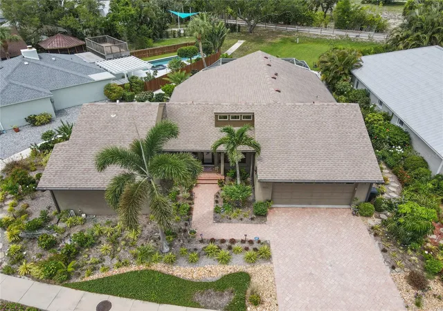 3rd image of 2408 89Th St Nw, Bradenton, FL 34209 | MLS# A4696577