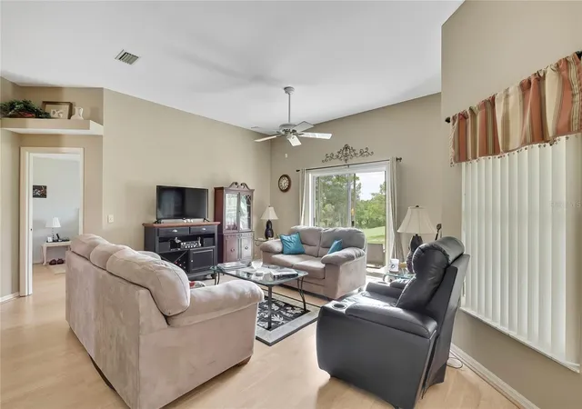 Photo 4 of Single family home for sale at 547 W Hillwood Path, Beverly Hills, FL 34465 | MLS# W7886594 | Listing updated on 2026-06-10