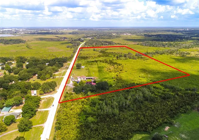 3rd image of 4706 County Road 557A, Polk City, FL 33868 | MLS# L4962614