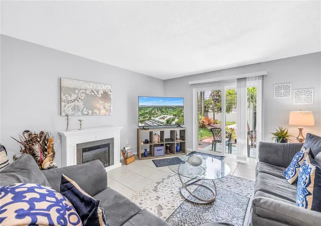 4th image of 701 Poinsettia Rd #116, Belleair, FL 33756 | MLS# TB8517545