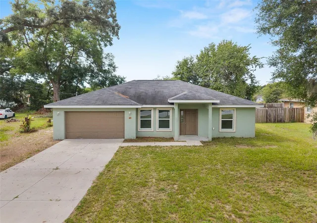 1st image of 25 Dogwood Dr Trl, Ocala, FL 34472 | MLS# OM726328