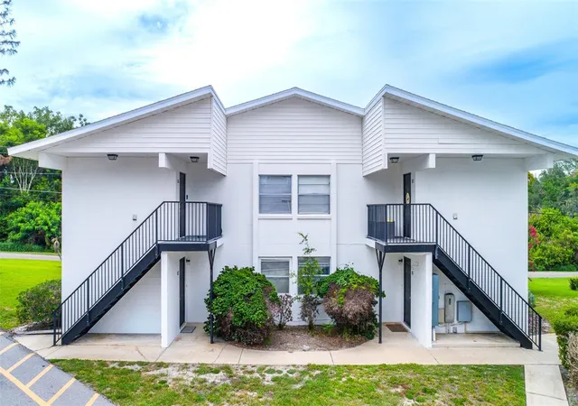 Condominium at 1550 11th Street NE #H1, Winter Haven, FL 33881 | MLS# L4962617 |  | Sold on 2026-07-02