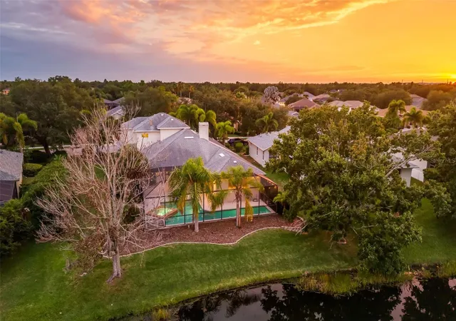 Photo 3 of Single family home for sale at 6215 Warbler Ln, Lakewood Ranch, FL 34202 | MLS# A4696582 | Listing updated on 2026-09-30