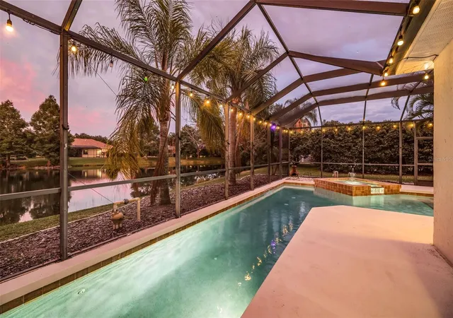 Photo 4 of Single family home for sale at 6215 Warbler Ln, Lakewood Ranch, FL 34202 | MLS# A4696582 | Listing updated on 2026-09-30