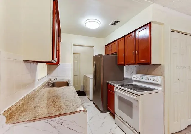 5th image of 1227 Merritt St, Altamonte Springs, FL 32701 | MLS# O6415456