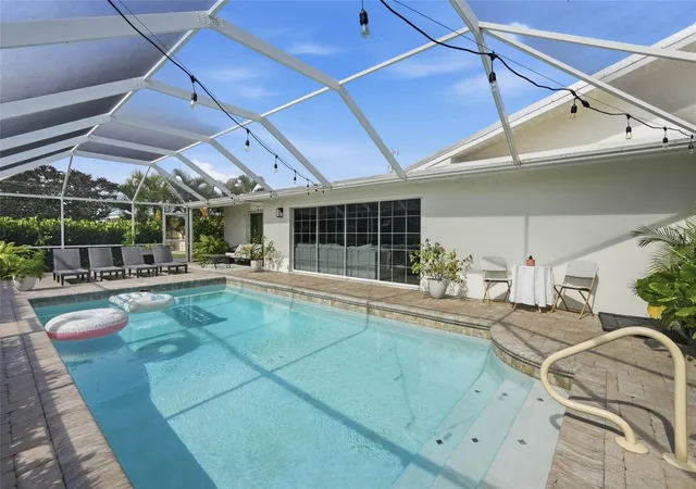 Homes for sale in Cape Coral, FL | 2835 Se 18th Ave, Cape Coral, FL 33904 | MLS# A4696583