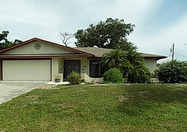 Photo 1 of Single family home for sale at 465 E Seminole Dr, Venice, FL 34293 | MLS# A4696586 | Listing updated on 2026-10-03