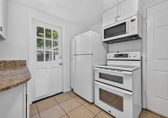 Photo 3 of Single family home for sale at 1162 Highland St N, Saint Petersburg, FL 33701 | MLS# TB8517561 | Listing updated on 2026-09-02