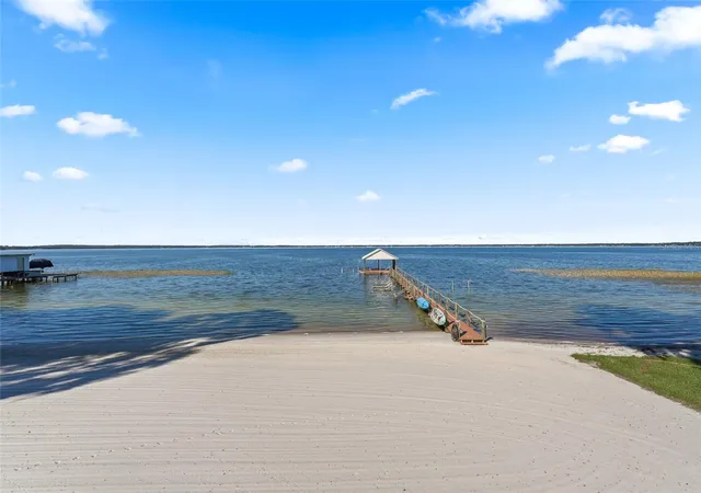 Homes for sale in Weirsdale, FL | 12943 Se Sunset Harbor Rd, Weirsdale, FL 32195 | MLS# O6415476