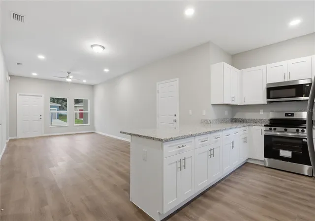 Photo 2 of Single family home for sale at 5029 Finders Ct, Tampa, FL 33617 | MLS# TB8517568 | Listing updated on 2026-09-12