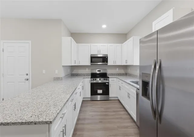 Photo 4 of Single family home for sale at 5029 Finders Ct, Tampa, FL 33617 | MLS# TB8517568 | Listing updated on 2026-09-12