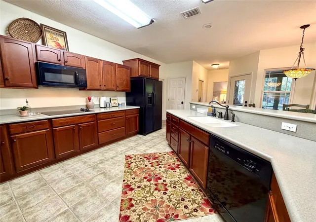 4th image of 1043 Se County Road 21B, Melrose, FL 32666 | MLS# GC541054