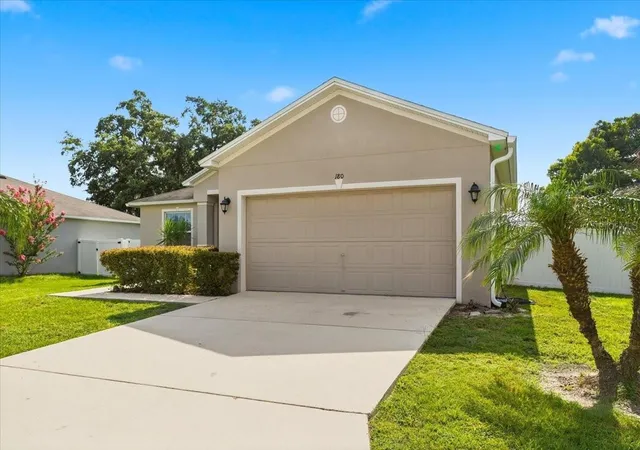Photo 3 of Single family home for sale at 180 Solis Dr, Winter Haven, FL 33880 | MLS# P4939000 | Listing updated on 2026-07-26