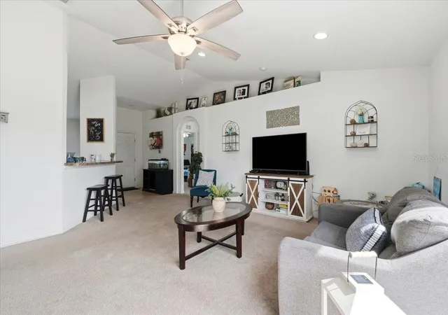 Photo 4 of Single family home for sale at 180 Solis Dr, Winter Haven, FL 33880 | MLS# P4939000 | Listing updated on 2026-07-26
