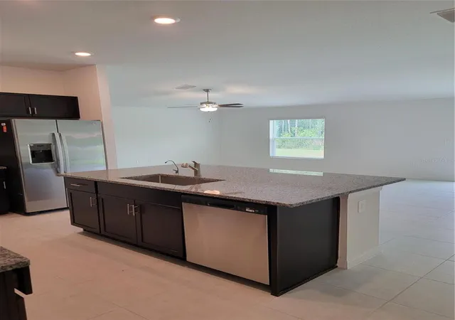 5th image of 1844 Red Loop, Lakeland, FL 33801 | MLS# TB8517581