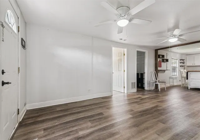 5th image of 650 S Lakewood Ave, Ocoee, FL 34761 | MLS# O6415486
