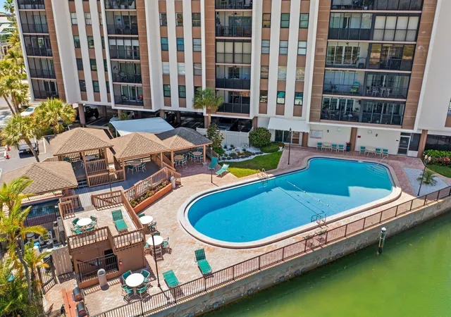3rd image of 10355 Paradise Blvd #812, Treasure Island, FL 33706 | MLS# TB8517586