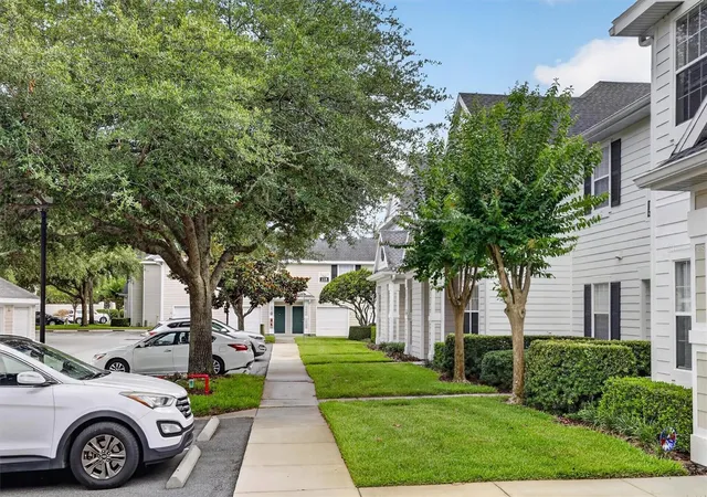 Photo 5 of Condo for sale at 1300 Eastern Pecan Pl #102, Winter Garden, FL 34787 | MLS# S5151632 | Listing updated on 2026-06-10